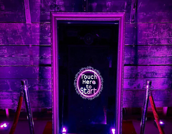 Mirror Photo Booth Featured in NL Photo Booth FAQs